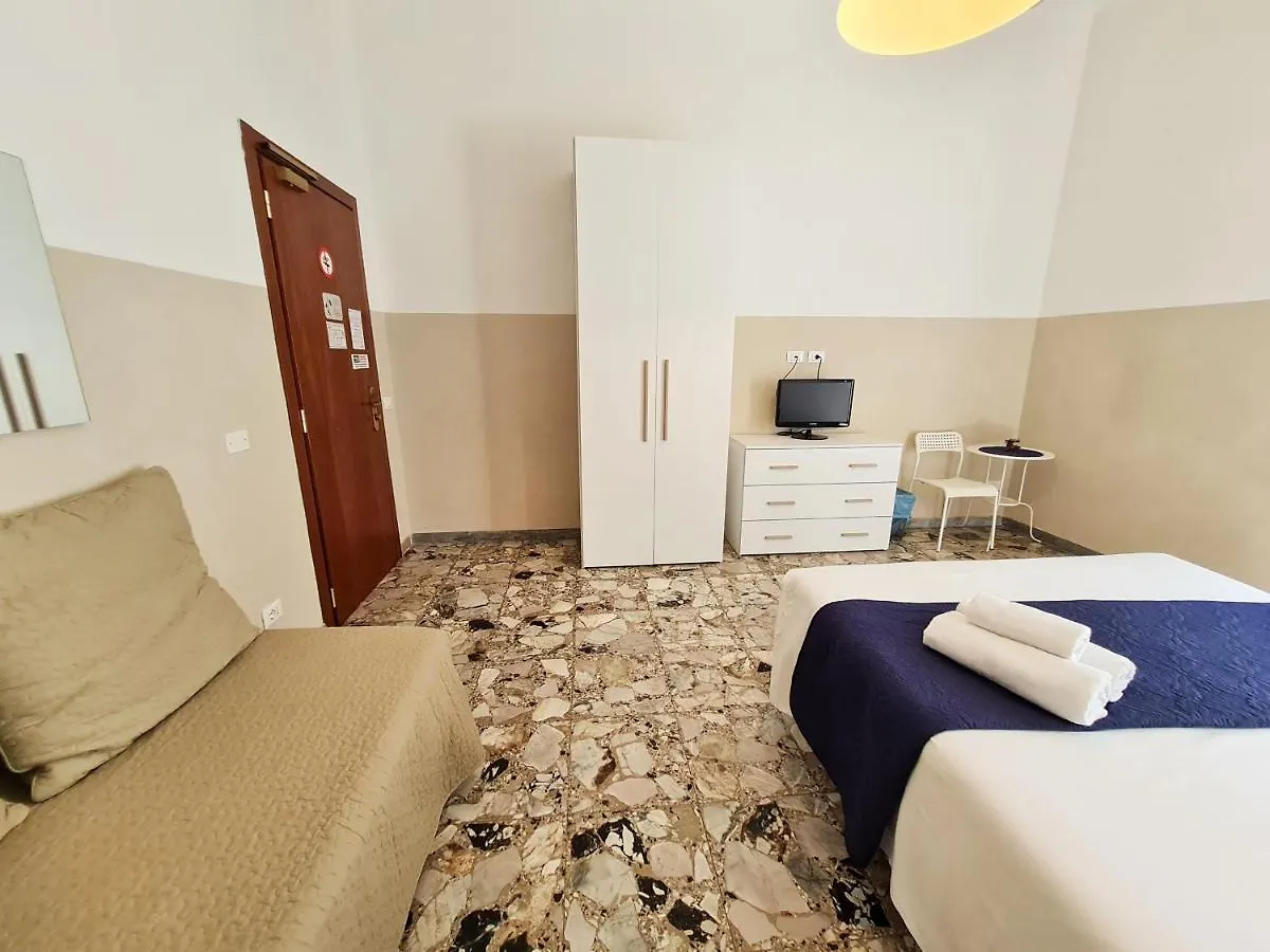 Sweet Life Guesthouse Rzym Pensjonat